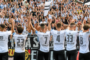 Read more about the article Ulm kehrt vor großer Kulisse ins Donaustadion zurück