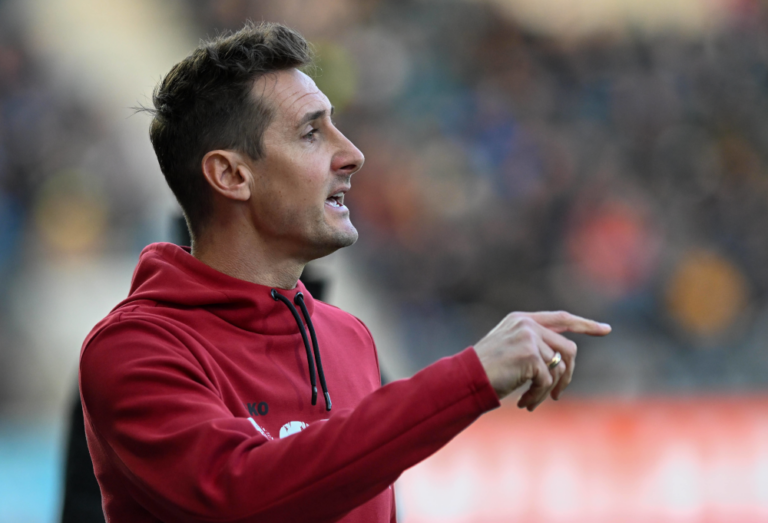 Klose, Anfang, Baumgart & Co: Die Trainer der 2. Bundesliga 2024/25