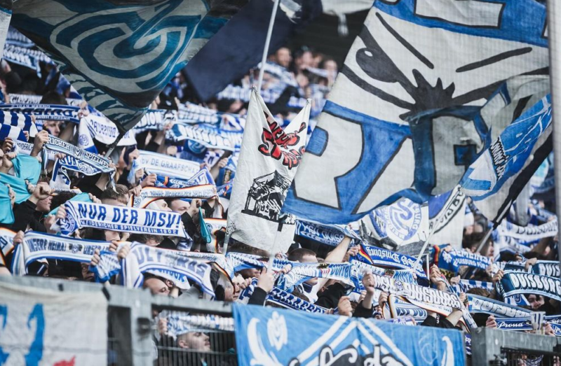 Fans des MSV Duisburg sorgen für Gütersloher Rekordkulisse