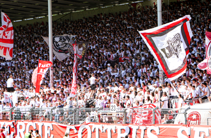 Der FC Energie Cottbus startet vor großen Kulissen in die Saison