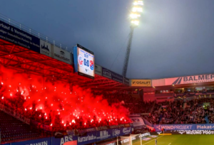 Mehr über den Artikel erfahren Hansa Rostock baut bei erstem Sieg Zuschauerrekord aus