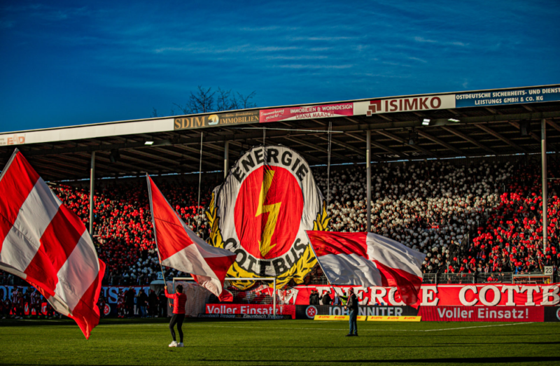 Energie Cottbus vor Rekordkulisse gegen Hansa Rostock