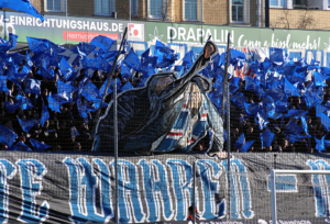 Mehr über den Artikel erfahren Hansa Rostock sorgt für den größten Gästeanhang in München