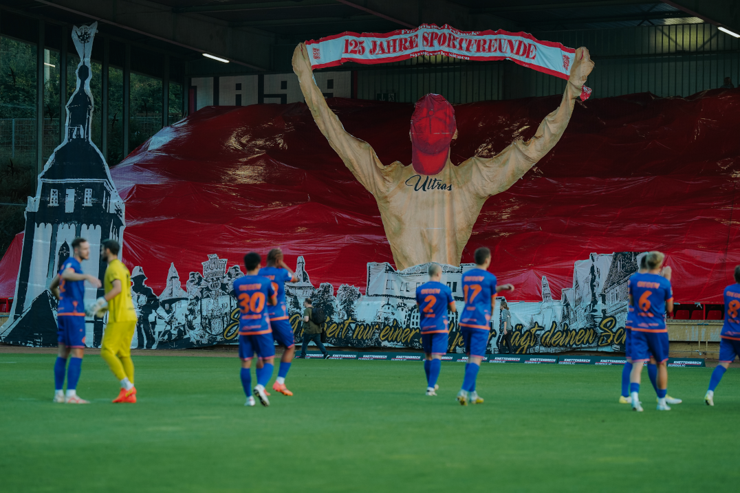 Die Choreo der Sportfreunde Siegen zum 125-jährigen Jubiläum.