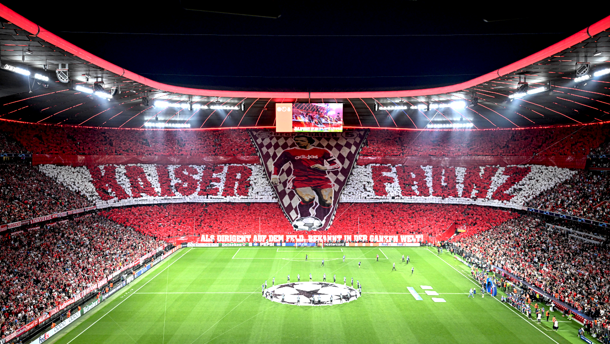 Die Choreo des FC Bayern zu Ehren von Franz Beckenbauer.