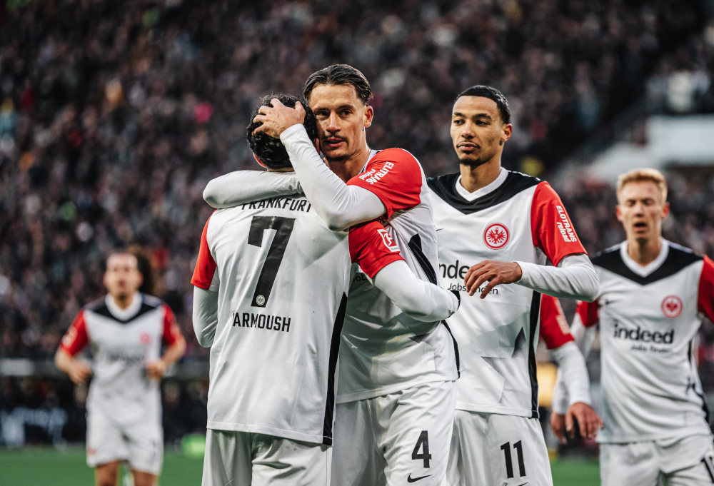 Du betrachtest gerade Eintracht Frankfurt überholt Schalke 04 in der Ewigen Tabelle