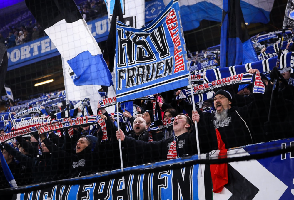 Du betrachtest gerade HSV-Fans knacken Zuschauerrekord bei den Frauen